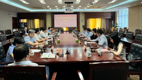 pp电子app官网健康集团首席执行官林杨林率队赴江苏省常熟市考察调研